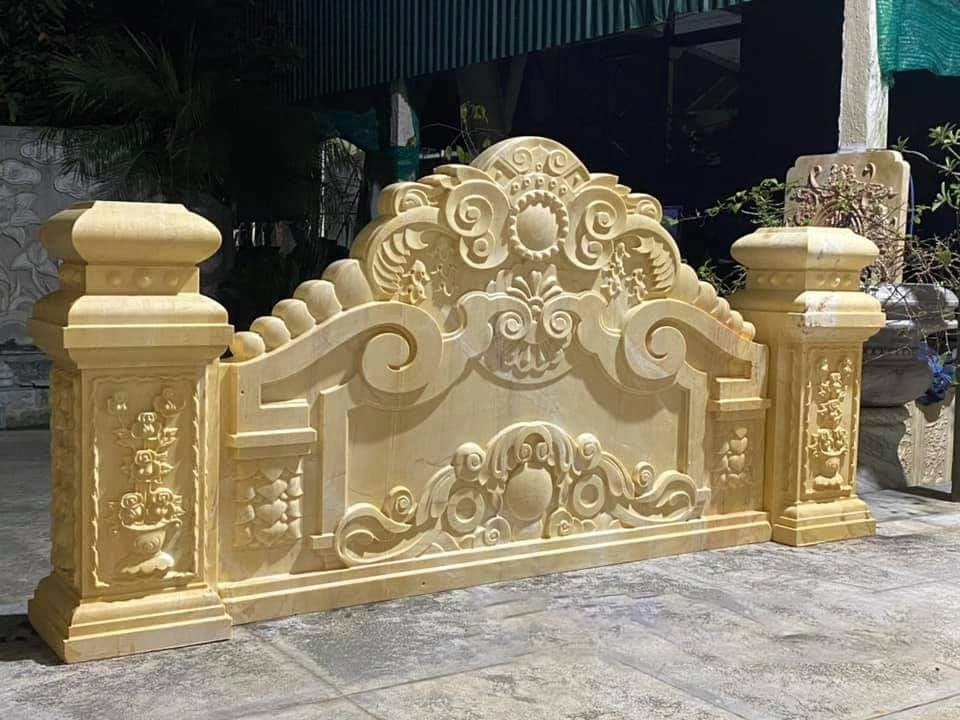 Bình Phong Đá Vàng