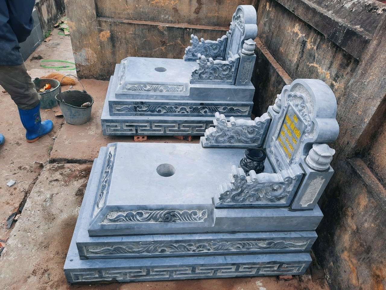 Mộ Đá Tam Cấp