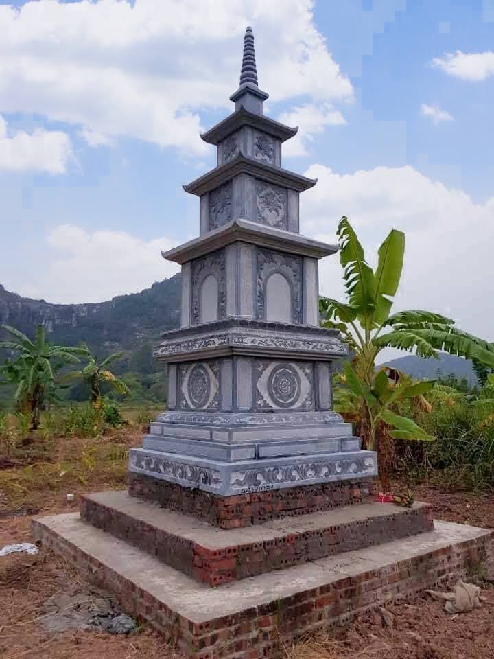 Mộ Tháp Đá - Tháp Đựng Hũ Tro Cốt